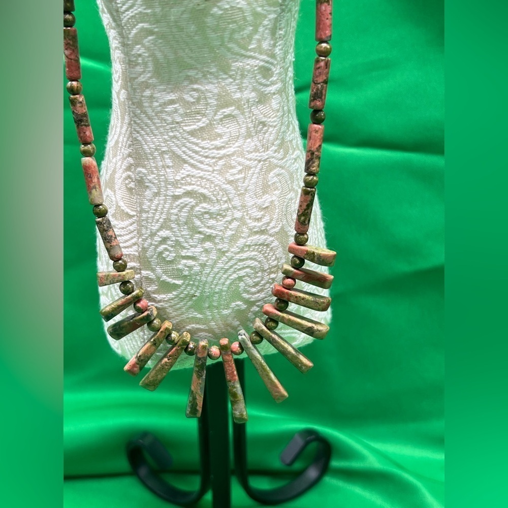 Unakite stone fan Necklace